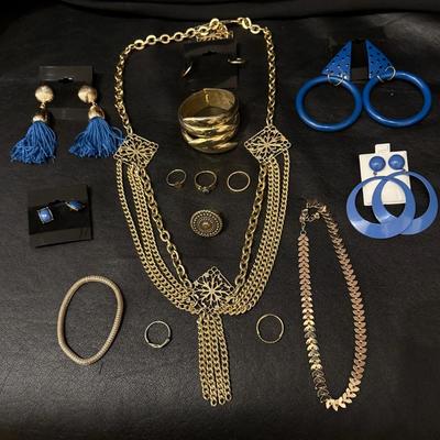 Vintage & Modern Fashion Jewelry Lot – Gold Tone & Blue Accents
