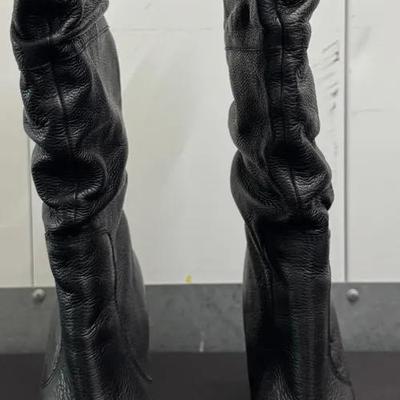 Women’s Black Leather Slouch Knee-High Heeled Boots – Size 8.5M