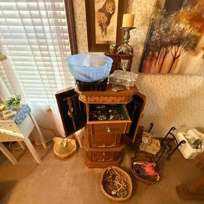 Sale Photo Thumbnail #267