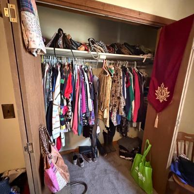 Sale Photo Thumbnail #179