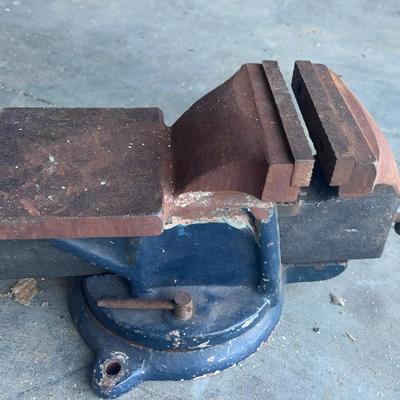 Heavy Duty Bench Vise