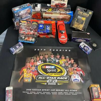 Collectible Cars, Trucks & Racing Memorabilia Featuring Hot Wheels Little Debbie Truck