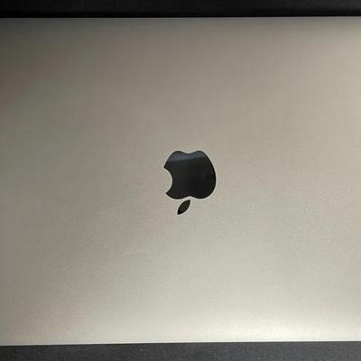 MacBook