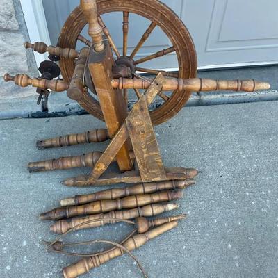 Vintage Saxony-Style Wooden Spinning Wheel
