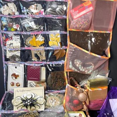 Costume Jewelry Mystery (Lot 2)