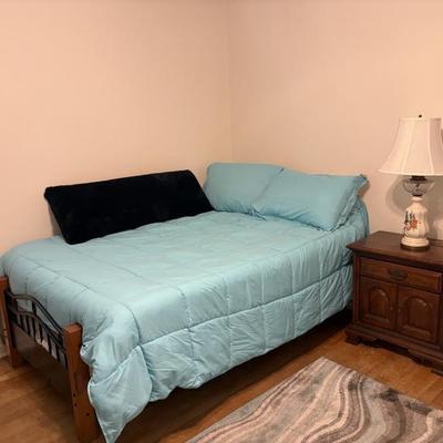 Sale Photo Thumbnail #7: this  be a futon also 