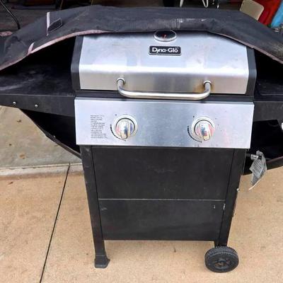 "Dyna-Glo" 2 Burner Gas Grill