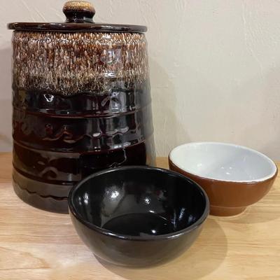 “Monmouth” Western Stoneware and More