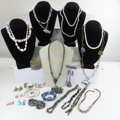 Sale Photo Thumbnail #349