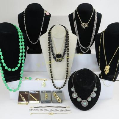 Sale Photo Thumbnail #361