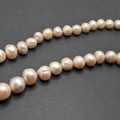 Faux Freshwater Pearl Necklace 