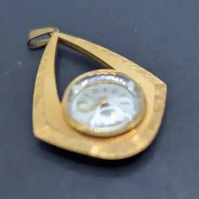 Sheffield Pendant Watch