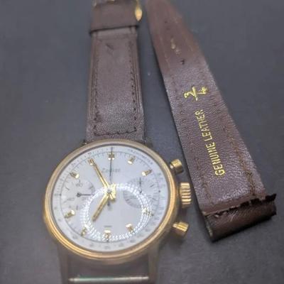 Zodiac White Face Goldtone Numerals Watch