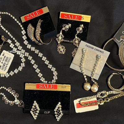 Gold Tone Rhinestone Jewelry 