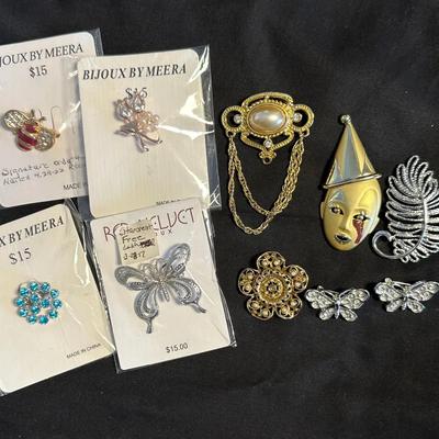 Pins/brooches