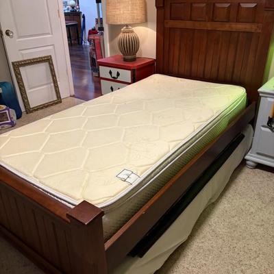 Sale Photo Thumbnail #305