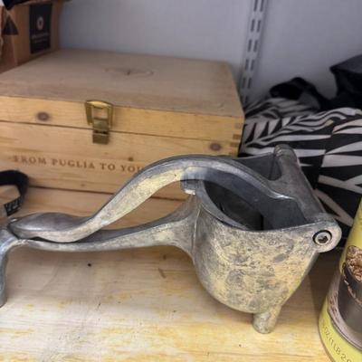 Sale Photo Thumbnail #184