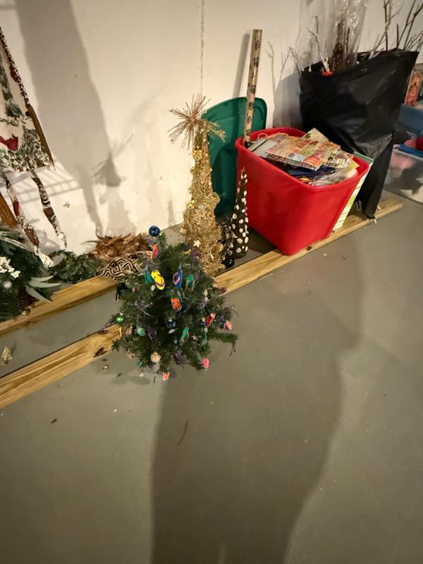 Sale Photo Thumbnail #212