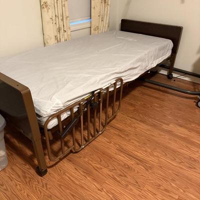 Sale Photo Thumbnail #43