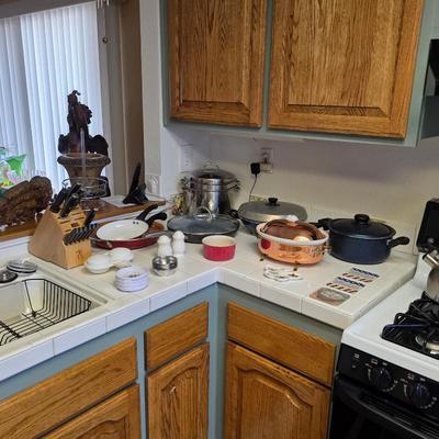 Sale Photo Thumbnail #39: Cookware