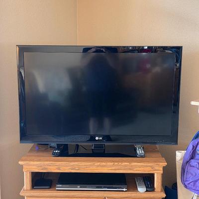 Sale Photo Thumbnail #26: LG LED HD TV