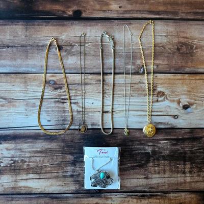 Sale Photo Thumbnail #129