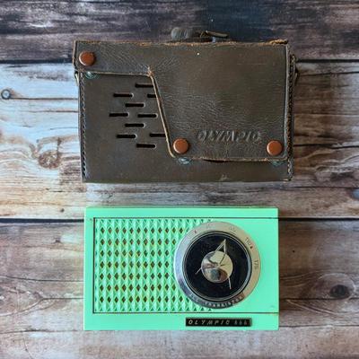 Sale Photo Thumbnail #112: 1950s Olympic model 666 transistor radio with case