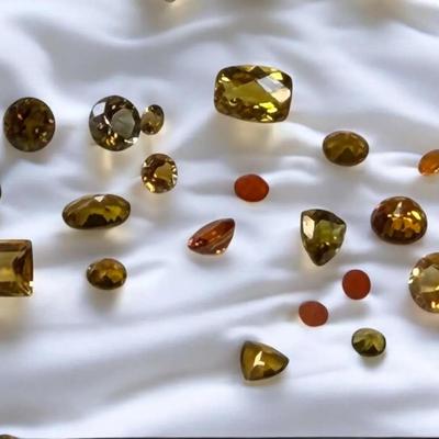 DM105 - Loose Yellow & Orange Accent Gemstones – Mixed Cuts & Sizes