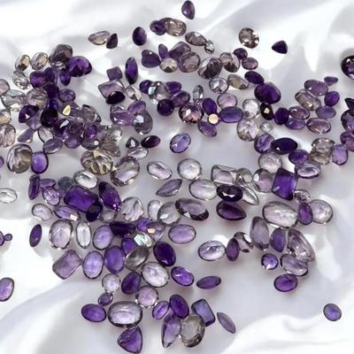 DM111 - Loose Faceted Purple Stones, Mixed Sizes & Cuts