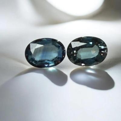 DM139 – Pair of Oval Blue Sapphires (Approx. 1.00 CT Each)