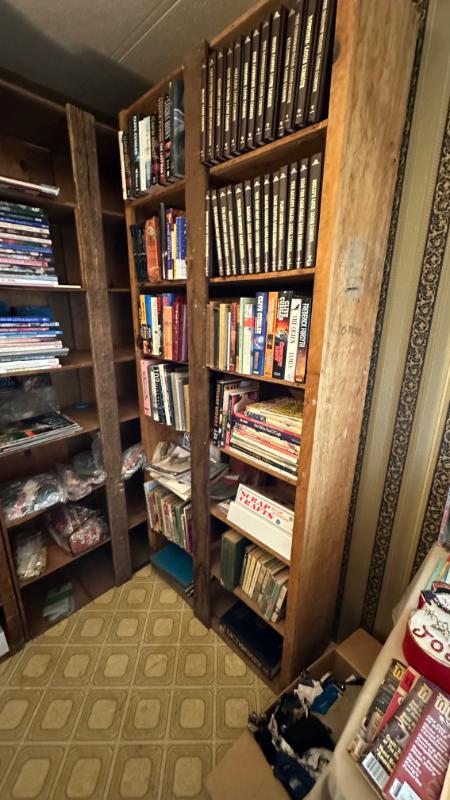 Sale Photo Thumbnail #42