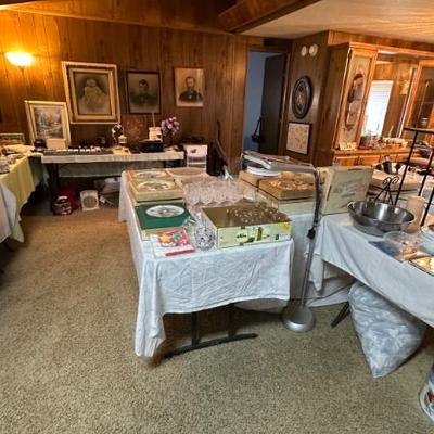 Estate sale photo