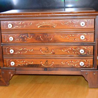 Philadelphia Printing Co. Chest