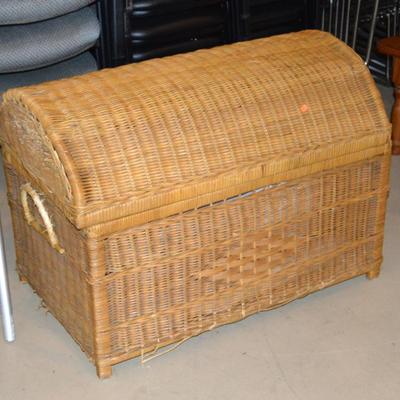 Wicker Trunk