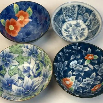 Japanese Porcelain Bowls (Set of 4)