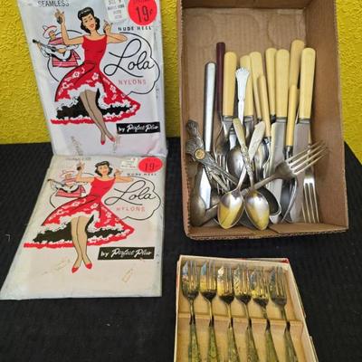 Sale Photo Thumbnail #442