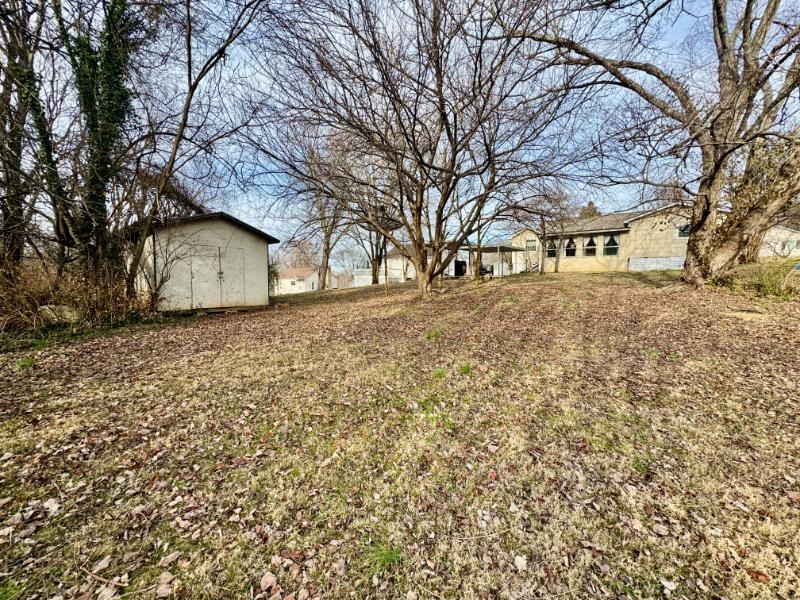 Sale Photo Thumbnail #11