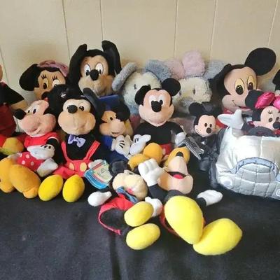 Mickey And Minnie Stuffies 