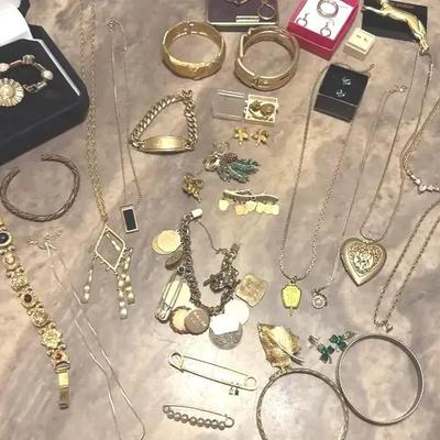 Costume Gold Tone Jewelry 