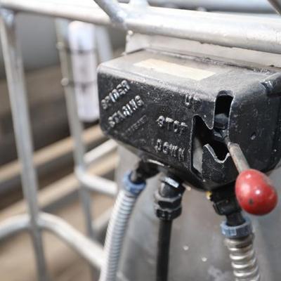 Sale Photo Thumbnail #311