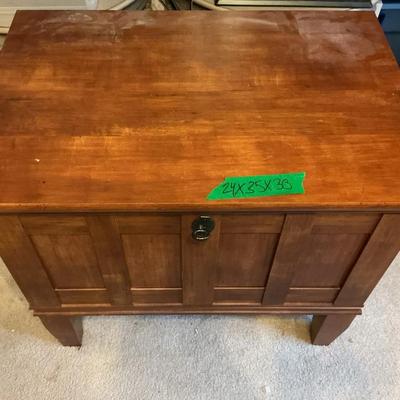 Solid Wood Storage Chest 