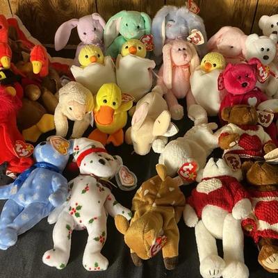 Holiday Beanie Babies 