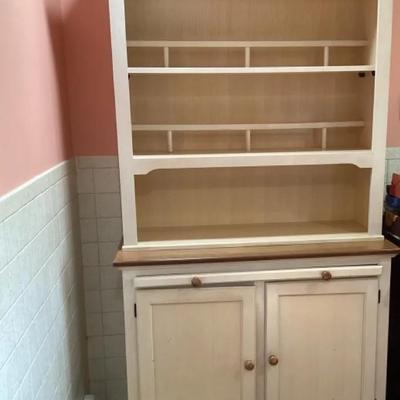 Two-Tone Country-Style Kitchen Hutch with Storage Cabinet