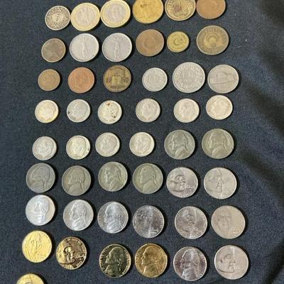 Mixed World & U.S. Coin Collection Including Foreign Currency and Modern U.S. Nickels