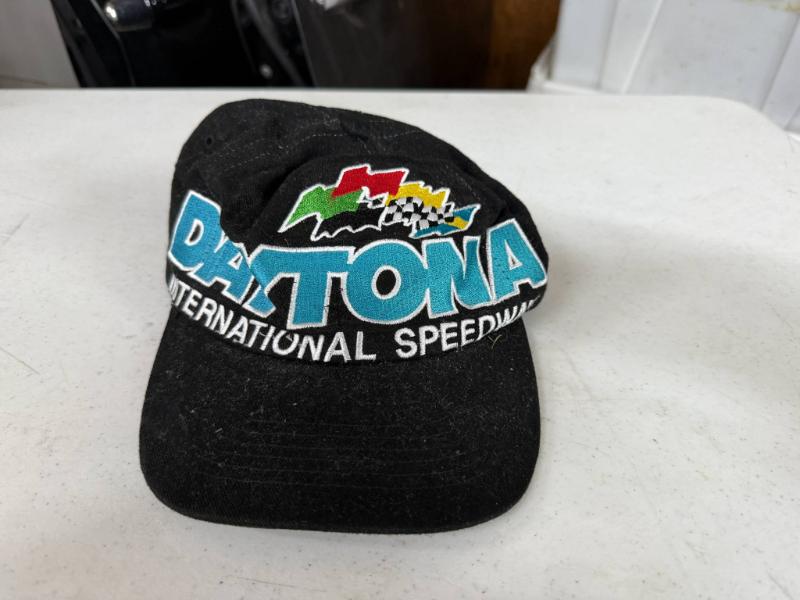 Sale Photo Thumbnail #245