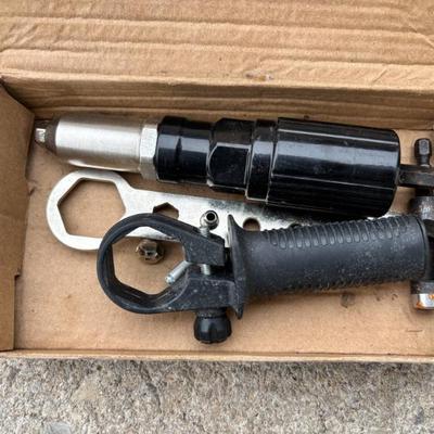 Sale Photo Thumbnail #133