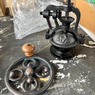 Sale Photo Thumbnail #141