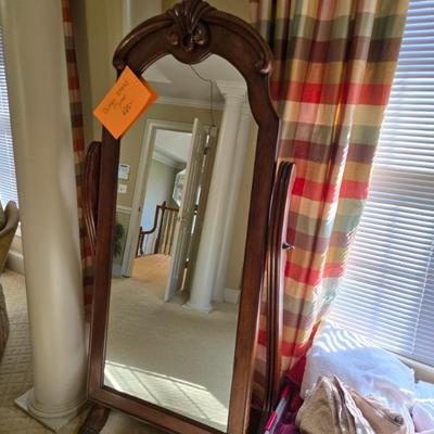 Sale Photo Thumbnail #25