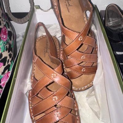 Sale Photo Thumbnail #48