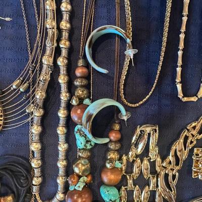 Sale Photo Thumbnail #60